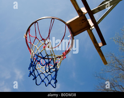 Rot, weiß und blau Basketballkorb Stockfoto