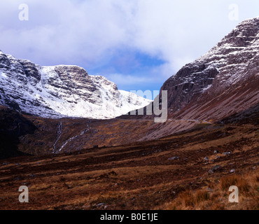 Beallach Na Ba im Winter, Applecross, Wester Ross, Scotland, UK. Stockfoto