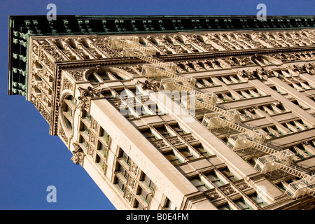 Gusseisen, aufbauend auf Broome Street und Broadway in SoHo New York Stockfoto