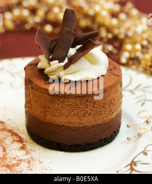 Mousse au chocolat Torte auf dem Display Stockfoto