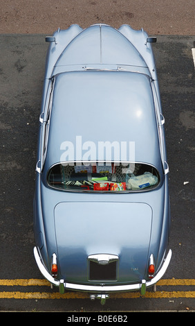 Oldtimer Jaguar geparkt Stockfoto