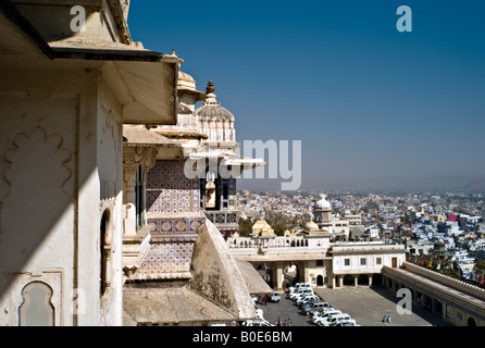 Indien-Udaipur-Blick auf die Skyline von Udiapur aus dem Stadtschloss Stockfoto