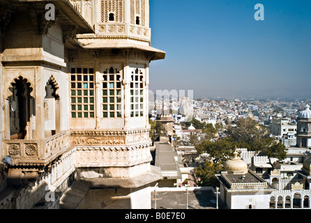 Indien-Udaipur-Blick auf die Skyline von Udaipur aus dem Stadtschloss Stockfoto