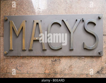 Eingangsschild am Kaufhaus Macy's, 151 W 34th Street, Midtown Manhattan, New York City Stockfoto