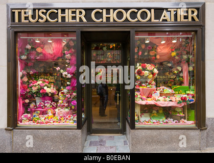 Schoko-Laden in der Nähe der Rockafeller Center an der Fifth Avenue in Midtown Manhattan, New York City Stockfoto