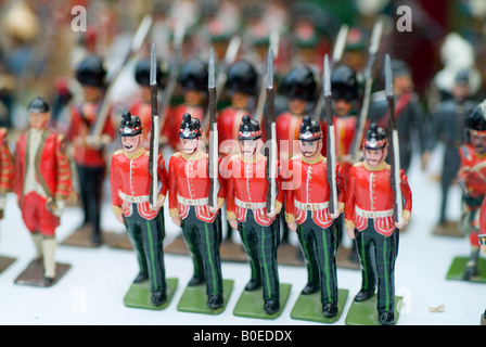 Englische Soldaten Miniaturen auf einem Flohmarkt London England UK Europa Stockfoto