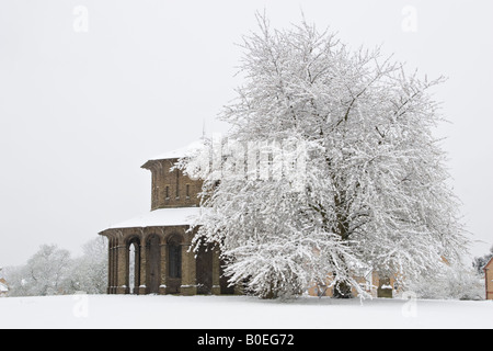 Pump House/Water Tower im Winter, Finchley Barnett, London, Großbritannien. Stockfoto