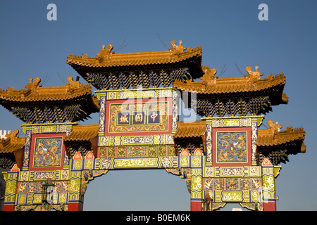 China Town Chinesisches Tor Liverpool Merseyside Stockfoto