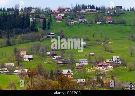 Zakopane in der hohen Tatra mit Ackerland Polen eingebettet Stockfoto