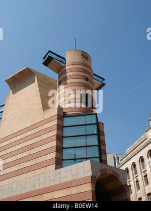 1 Geflügel, EC2. Gebaut 1998. Sir James Stirling & Michael Wilford & Assocs Ltd. Stockfoto