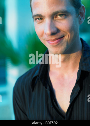 Porträt des jungen Mannes Stockfoto