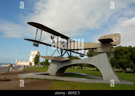 Ein Denkmal der beiden Flieger, Gago Coutinho und Sacadura Cabral, die 1922 in ihrem Doppelflugzeug von Lissabon nach Rio de Janeiro flogen Stockfoto
