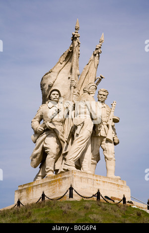 Denkmal für die Schließung der Roten Armee Umzingelung der deutschen Armee in der Schlacht von Stalingrad in der Nähe von Kalach am Don zu markieren. Stockfoto