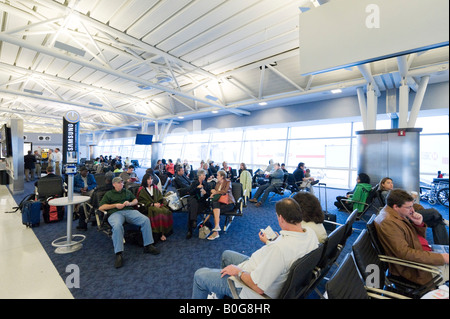 Abflug-Gate in American Airlines Terminal 8, JFK-Flughafen, New York Stockfoto