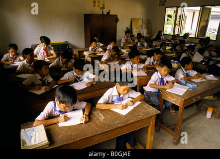 Kinder in einer Grundschule, Vientiane, Laos. Stockfoto