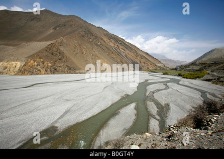 Panoramablick über Flusstal im unteren Mustang-Annapurna-nepal Stockfoto