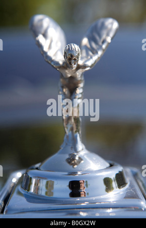 Bild zeigt den Geist der Ekstase auf einem Rolls Royce Stockfoto