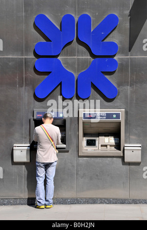 London-Loch in der Wand Geldautomat bei Royal Bank Scotland Bankfiliale Stockfoto