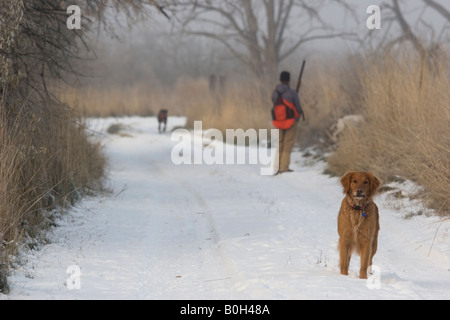 Eine Frau jagt in Fort Boise Wildlife Management Area Herr Stockfoto