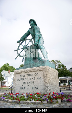 Mann am Steuer, Fishermans Memorial Kenotaph Stockfoto