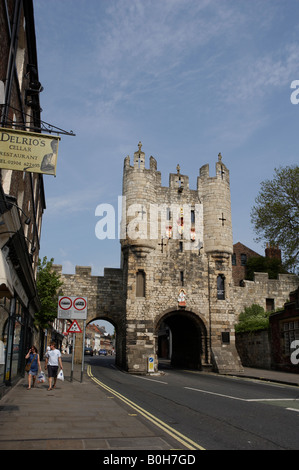 MICKLEGATE BAR EINGANG NACH YORK IN RÖMISCHEN MAUER Stockfoto