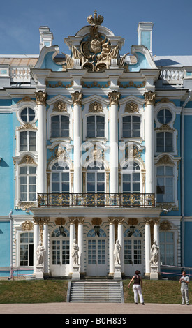 Südfassade des Katharinenpalastes in Tsarskoye Selo bei Sankt Petersburg, Russland Stockfoto