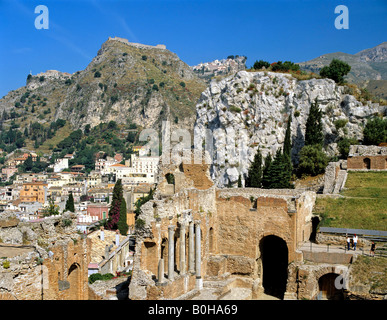 Antike römische Theater in Taormina, Sizilien, Italien Stockfoto