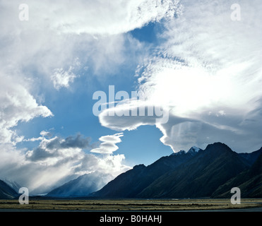 Föhn-Himmel in Aoraki/Mount Cook National Park, Canterbury, Südinsel, Neuseeland Stockfoto