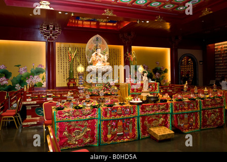 Buddha-Statue am Kwan Im Thong Hood Cho Tempel, Waterloo Street, Singapur, Südostasien Stockfoto