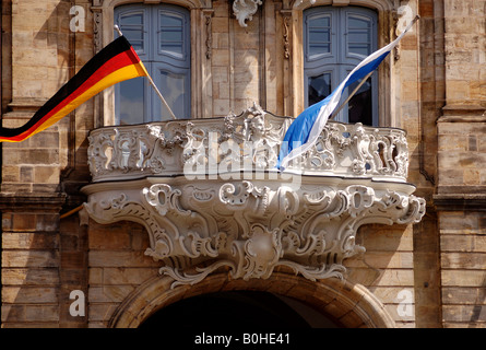 Balkon auf das alte Rathaus, Fahnen, Bamberg, Upper Franconia, Bayern, Deutschland, Europa Stockfoto