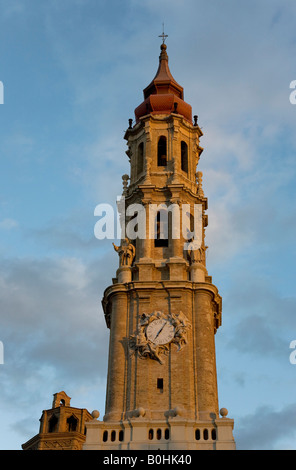 Glockenturm oder Bell Tower der Catedral de San Salvador Kathedrale La Seo, in Saragossa oder Zaragoza, Kastilien, Aragon, Spanien, Europa Stockfoto