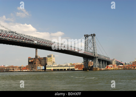 Williamsburg Bridge über den East River in New York Stockfoto