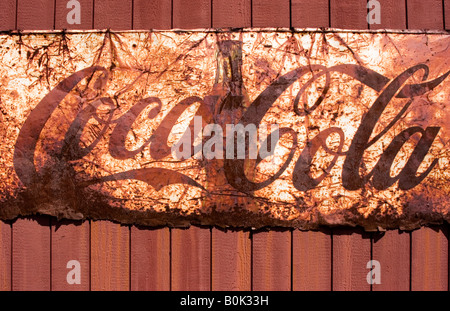 Verwitterte Coca Cola Schild Stockfoto