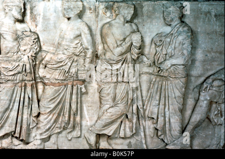 Beamte, Fries aus dem Parthenon, 438-432 v. Chr.. Künstler: unbekannt Stockfoto