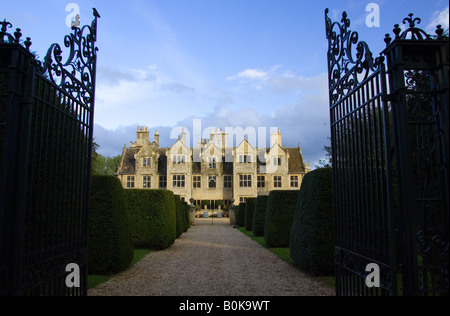 Herrenhaus in Shipton unter Wychwood The Cotswolds Oxfordshire Vereinigtes Königreich Stockfoto