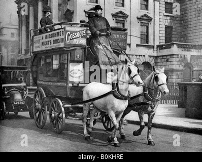 Ein pferdefuhrwerk Bus, London, 1926-1927. Artist: Unbekannt Stockfoto