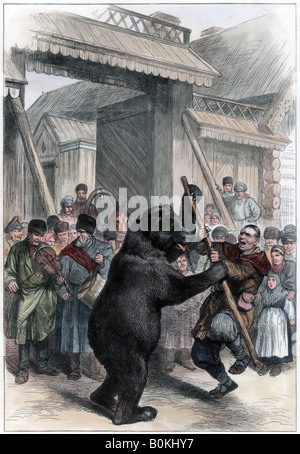 Leistungsstarke Bär in einem russischen Dorf, 1877. Künstler: unbekannt Stockfoto