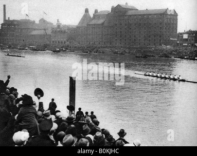 Ende der Oxford und Cambridge Boat Race, London, 1926-1927. Artist: Unbekannt Stockfoto