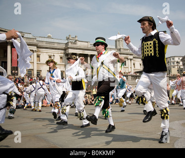 die jährlichen Westminster-Tag des Tanzes 10 05 08 in Trafalgar Sqaure London UK Stockfoto