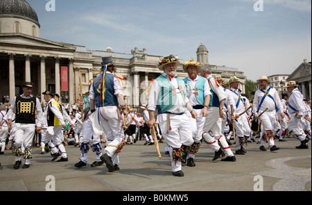 der jährliche Westminster-Tag des Tanzes 10 05 08 in Trafalgar Square London UK Stockfoto