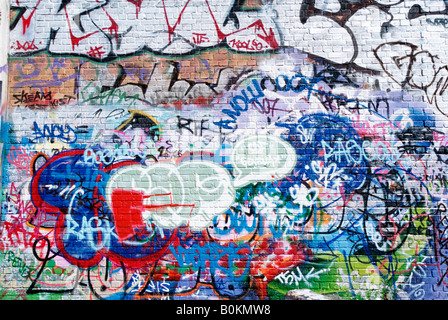 Graffiti an einer Wand in London Stockfoto