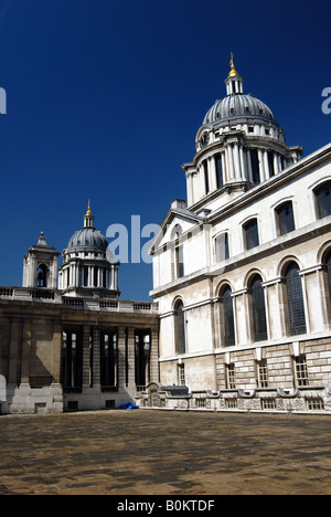 Queen Mary Hof und den Turm der Kapelle, Old Royal Naval College in Greenwich, London UK Stockfoto