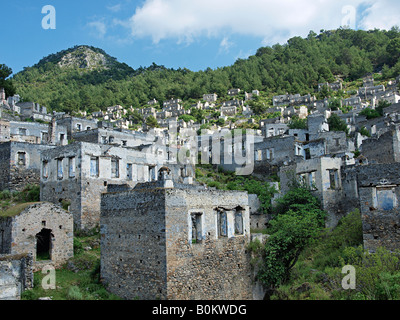 Industriebrachen und obdachlosen Gebäude und Wohnungen in kayaköy Mugla Türkei ruiniert Stockfoto