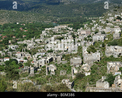 Industriebrachen und obdachlosen Gebäude und Wohnungen in kayaköy Mugla Türkei ruiniert Stockfoto