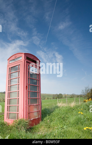 Bald kündigt an, ein Symbol der Vergangenheit als die BT die Entfernung von 14 000 rote Telefonzellen aus über dem Land. Stockfoto