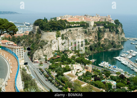 Jardin Exotique in Monaco Bezirk von Monighetti mit Blick auf den Palast in Monaco-Ville. Stockfoto