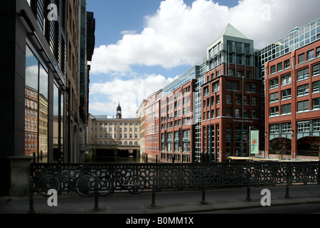 Canal Bleichenfleet und Einkaufszentrum Bleichenhof in Hamburg, Deutschland Stockfoto