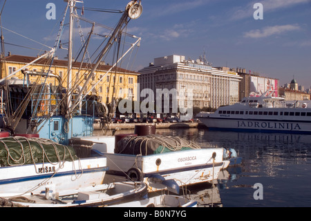 Detail vom Stadthafen in kroatischen Küste Stadt Rijeka Adria Meer Stockfoto