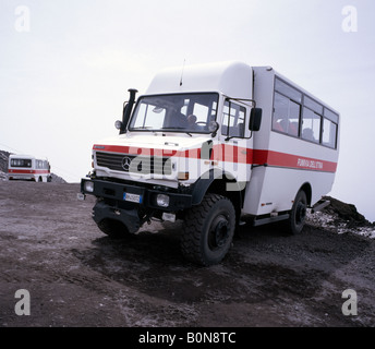 Tour-Bus am Mount Etna Sizilien Italien EU Stockfoto