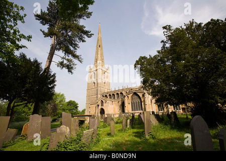 UK England Lincolnshire Bottesford St Marys Churchyard Stockfoto